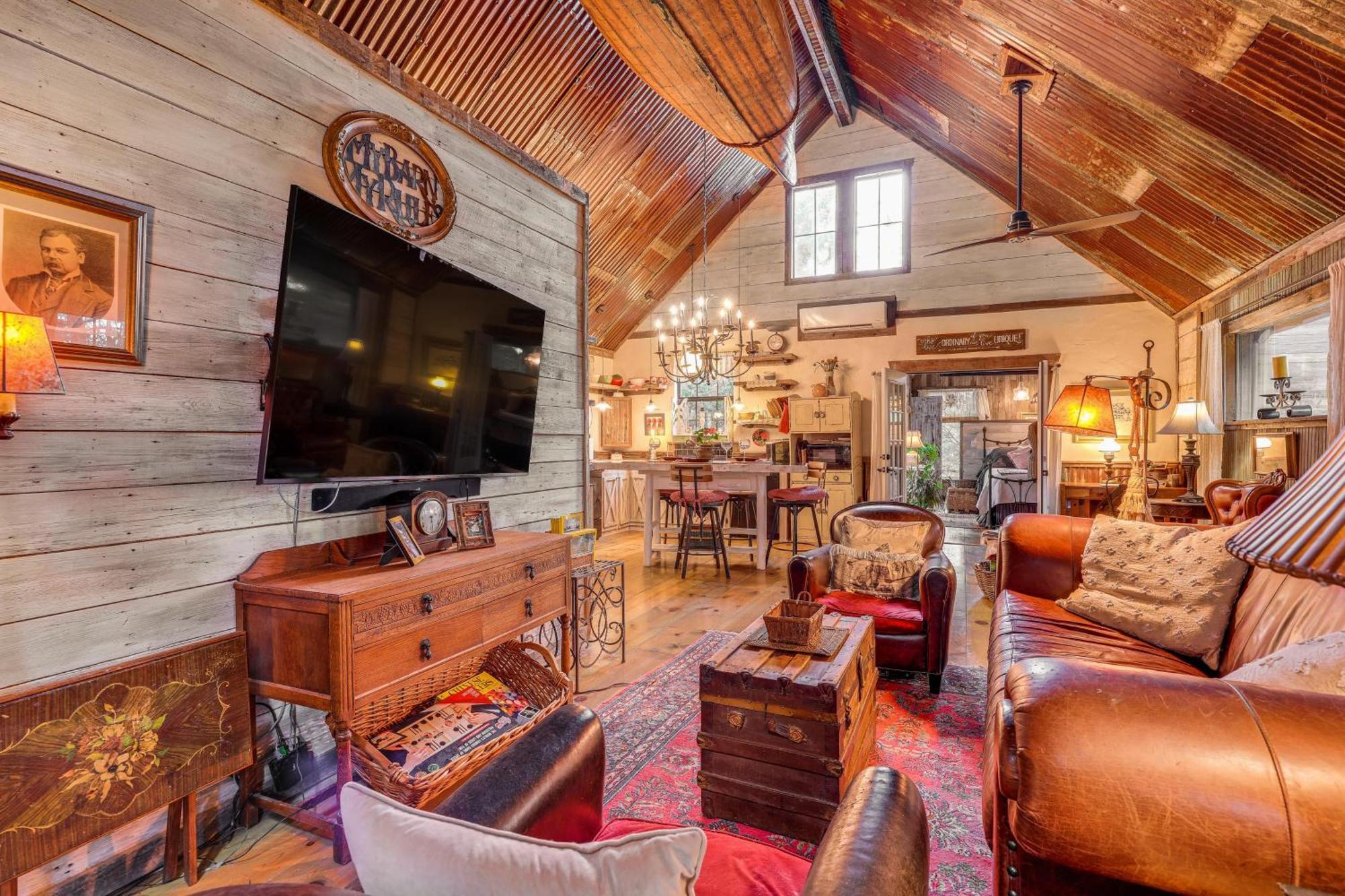 Pet-Friendly Wimberley Cabin With Fire Pit And Hot Tub Eksteriør bilde