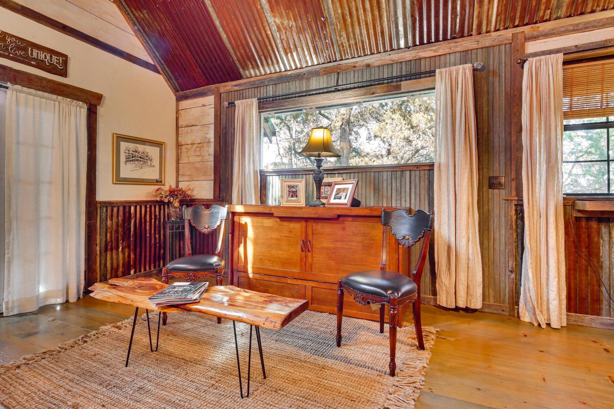 Pet-Friendly Wimberley Cabin With Fire Pit And Hot Tub Eksteriør bilde